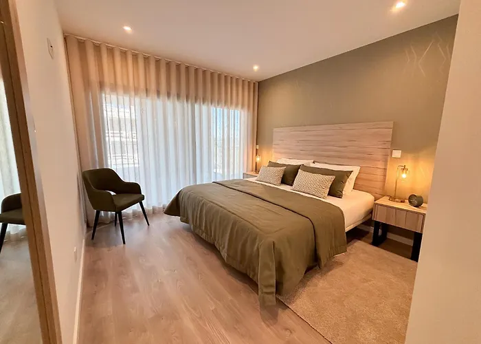 Sunset Horizon - By Sch Daire Nazaré